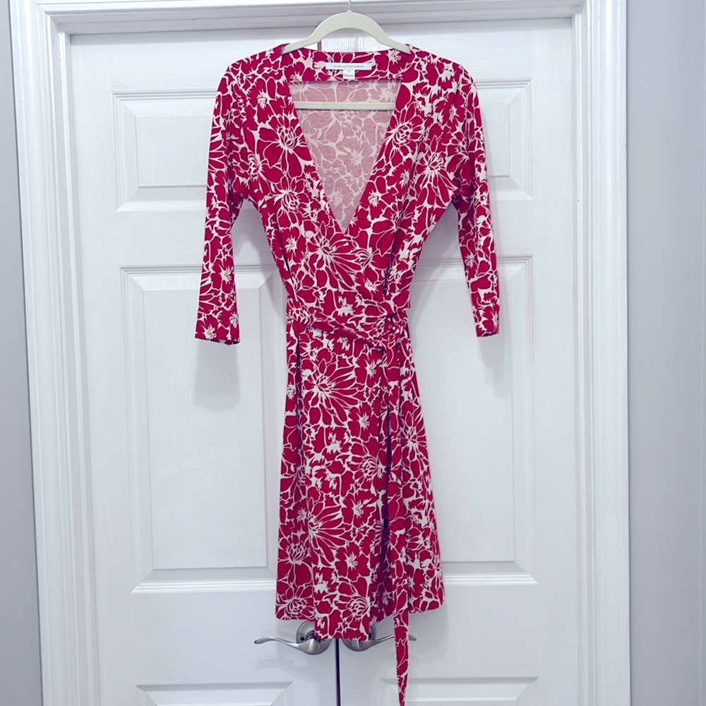 Red DVF Wrap Dress Barely Worn Sz 8
